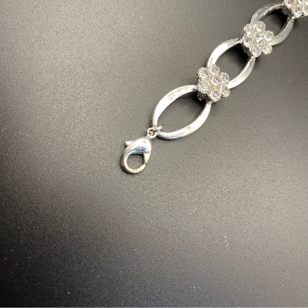 Silver Link rhinestone bracelet - Picture 5 of 7